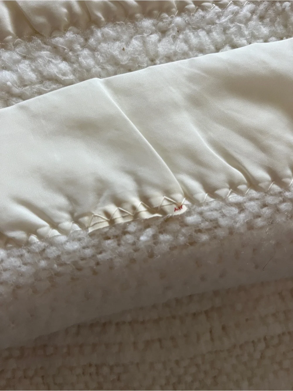 Vintage Ivory Blanket Satin Edge Thermal Acrylic USA 86” x 55”